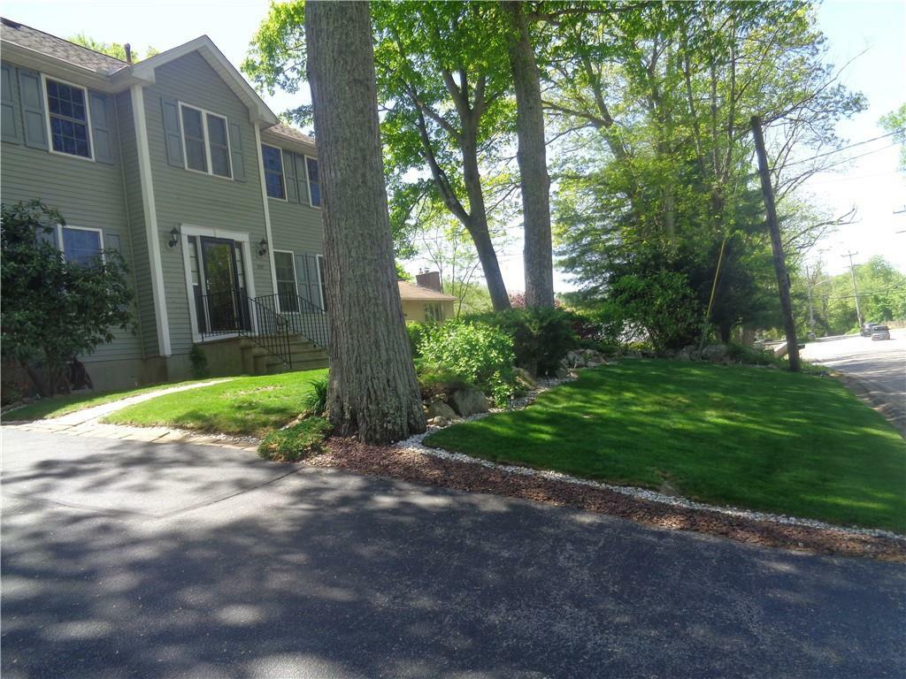 Property Photo: 307 East Greenwich Avenue RI 02893