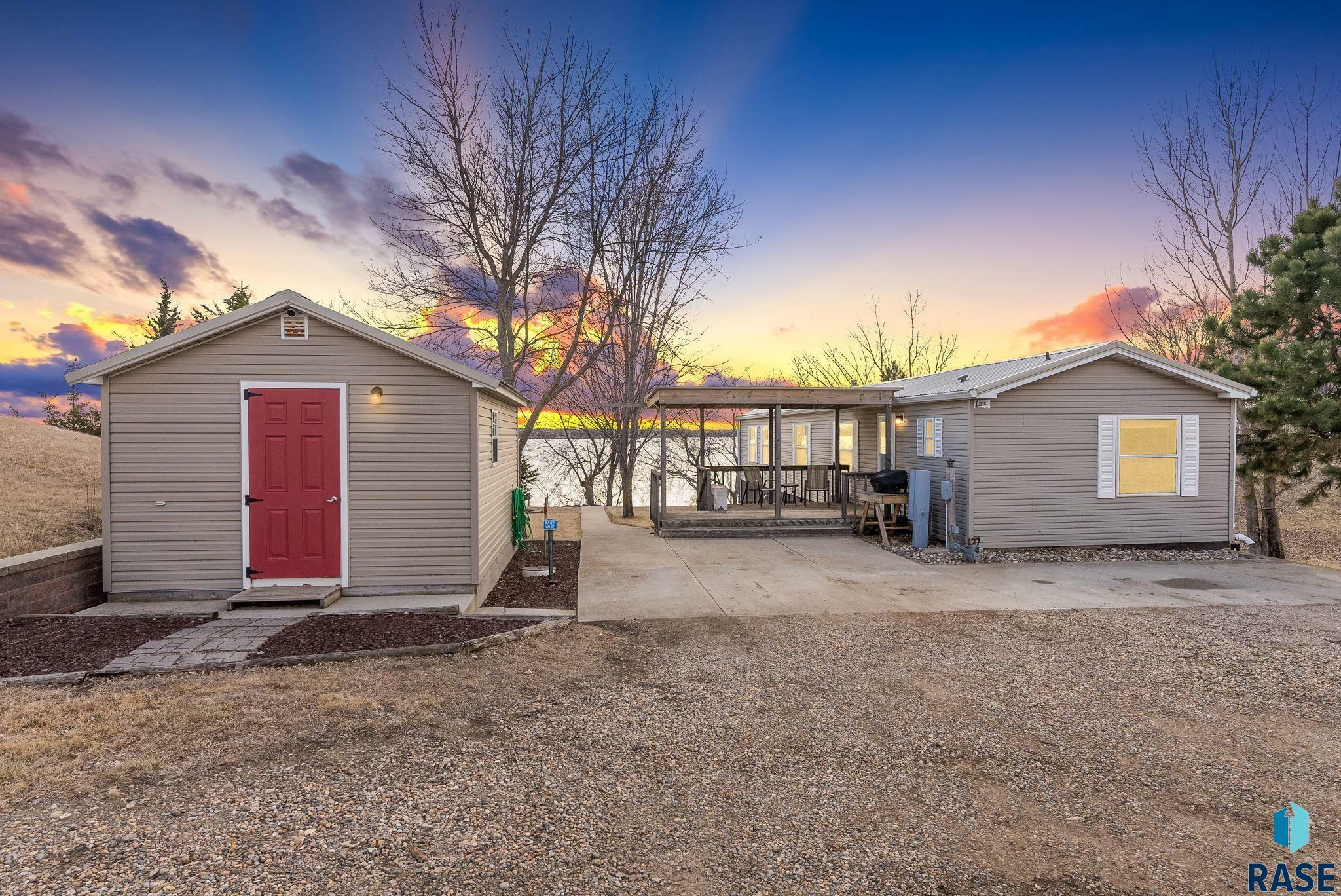 Property Photo: 6371 Fischer Ln SD 57075