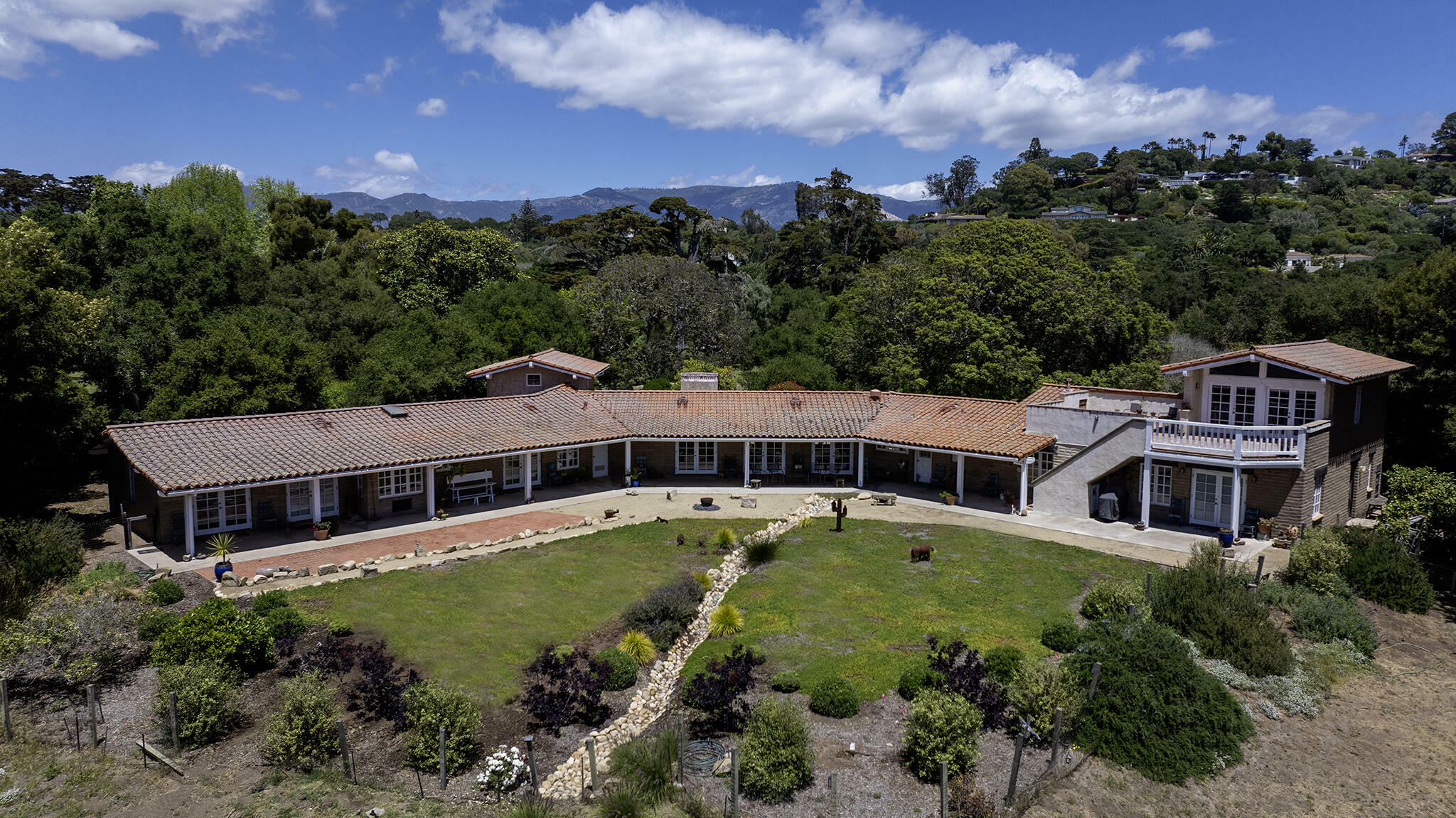 Property Photo: 4205 Mariposa Drive CA 93110