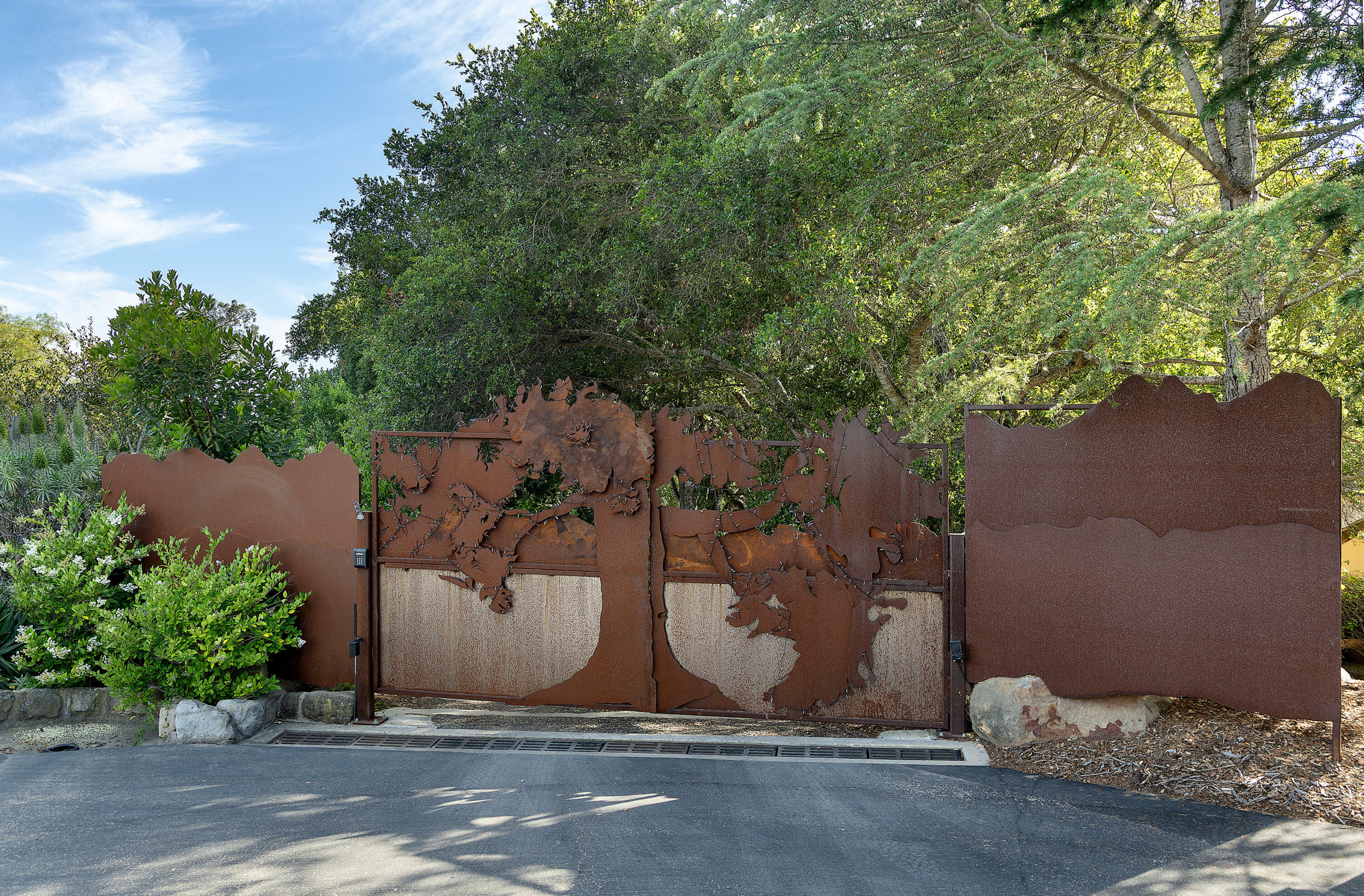 Property Photo:  603 Juan Crespi Lane  CA 93108 