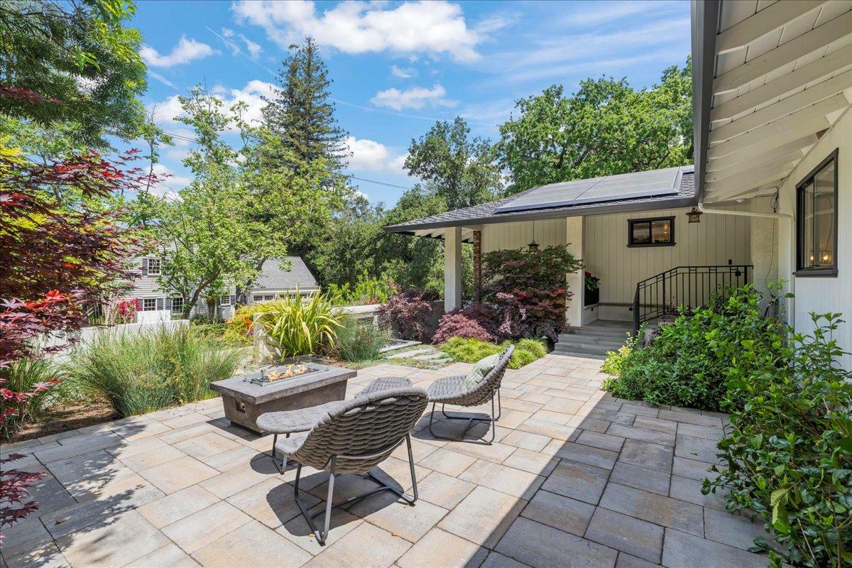 Property Photo: 104 Pinta Court CA 95030
