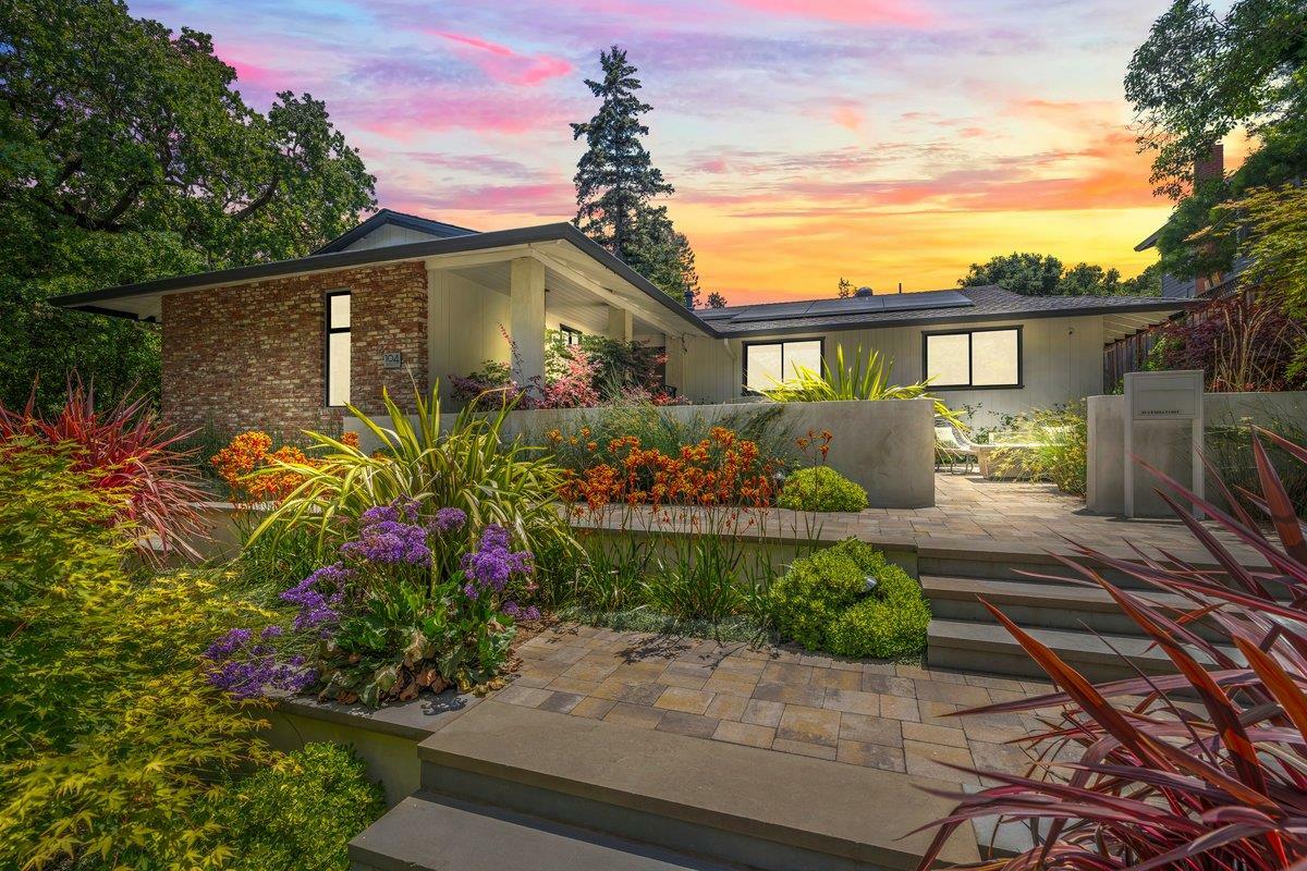 Property Photo: 104 Pinta Court CA 95030