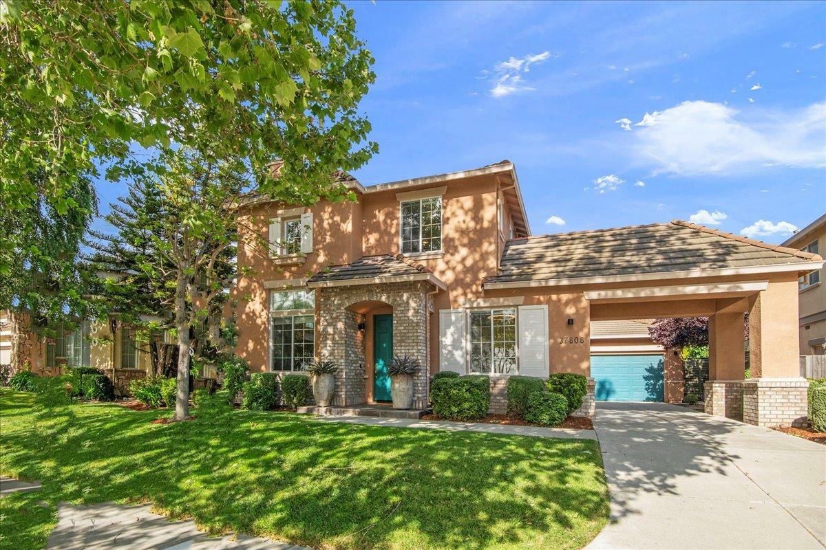 Property Photo:  37808 Appletree Court  CA 94536 
