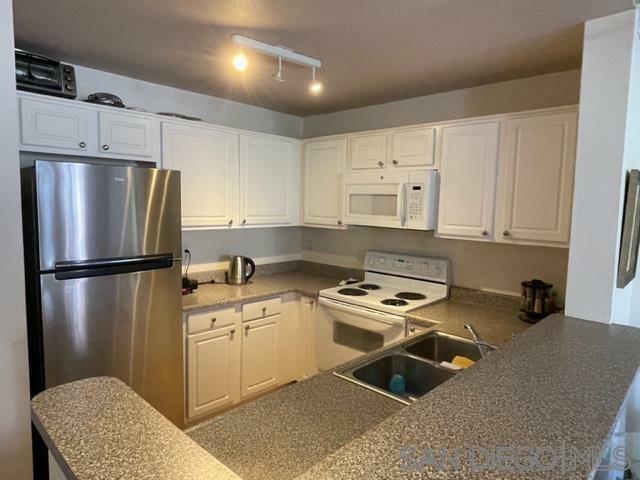 Property Photo:  3520 Lebon Dr. 5223  CA 92122 