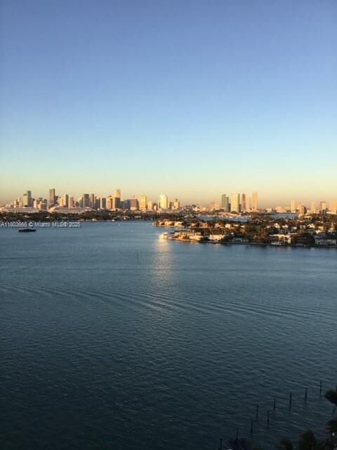 Property Photo:  9 Island Ave 1806  FL 33139 