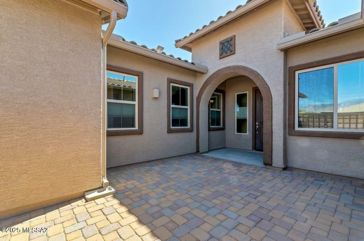 Property Photo: 12815 N Morgan Ranch Road AZ 85755