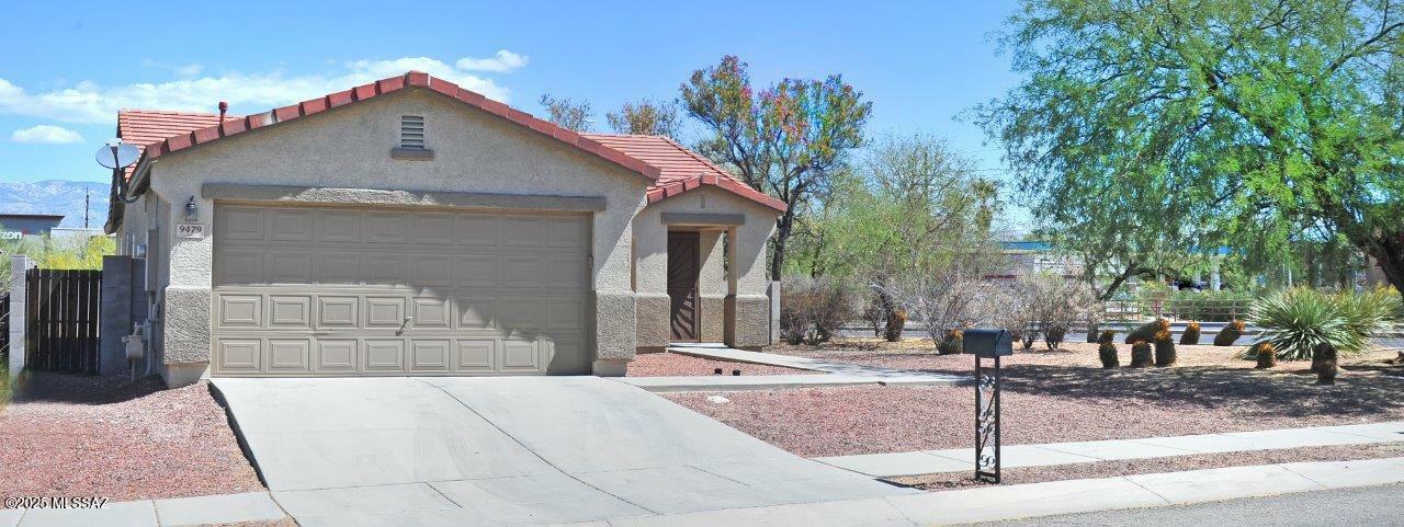 Property Photo: 9479 E Topout Peak Place AZ 85710