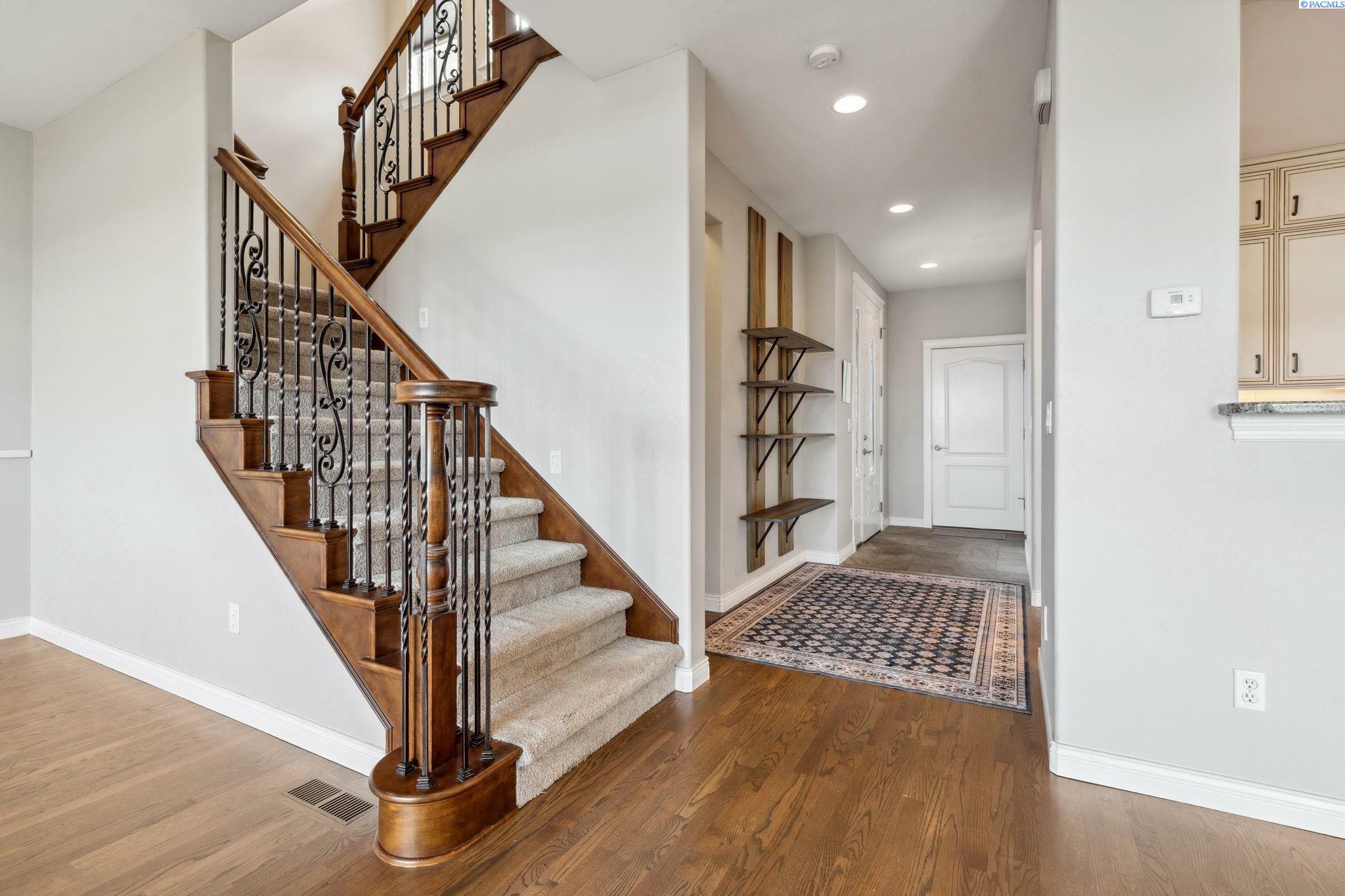 Property Photo: 3188 Willow Pointe Dr WA 99354