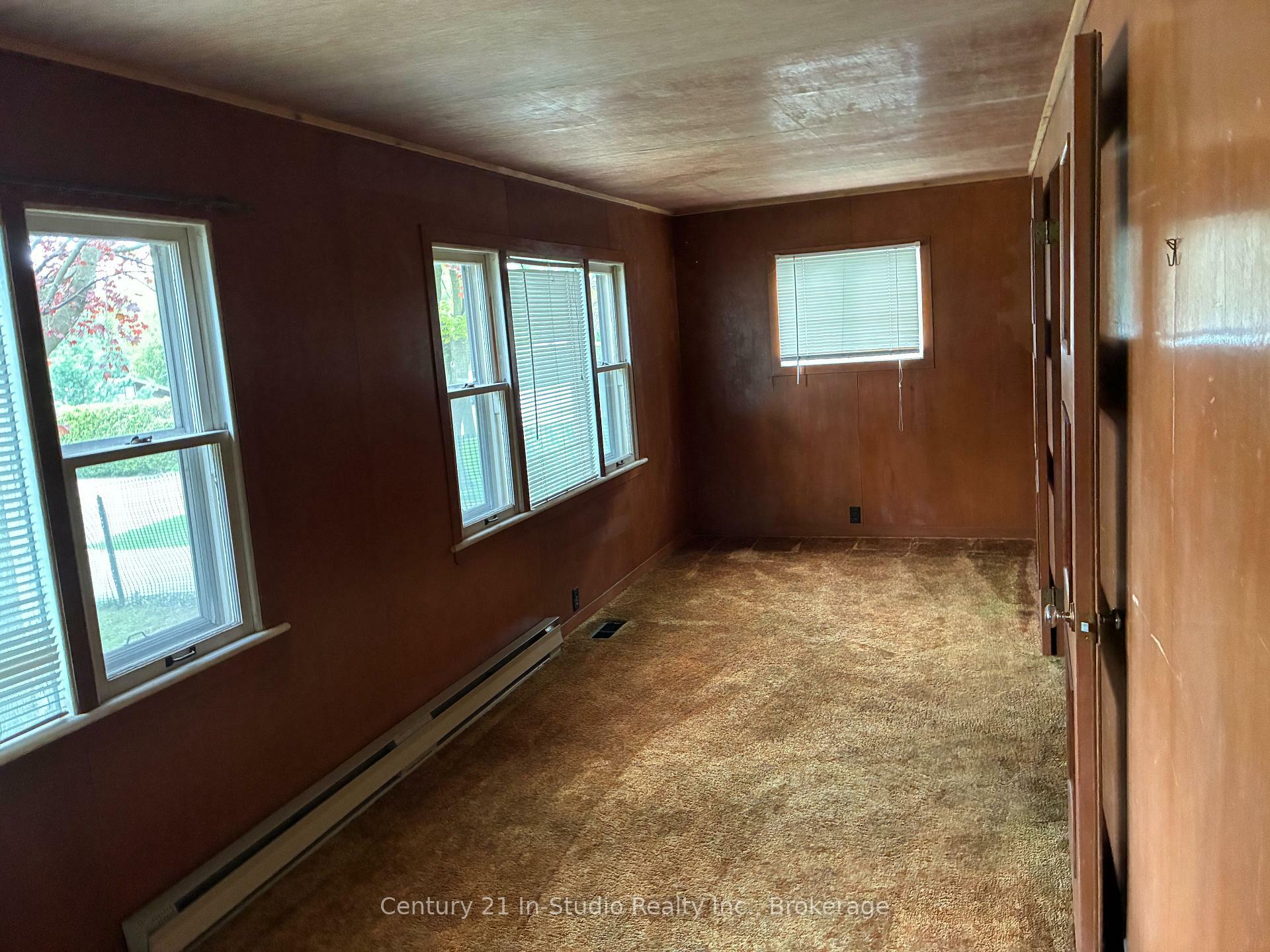 Property Photo: 897 McDonald Avenue ON N2Z 1A5