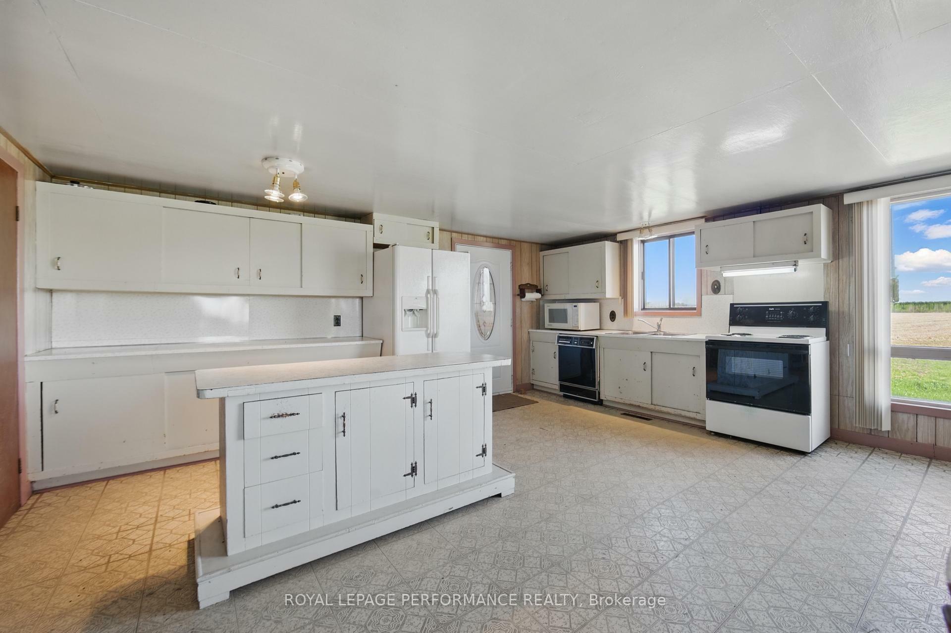 Property Photo:  3300 County Rd 14 Concession  ON K0B 1B0 