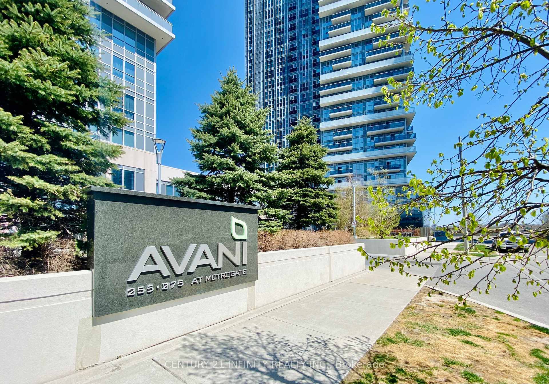 Photo de la propriété: 275 Village Green Square 625 ON M2S 0L8