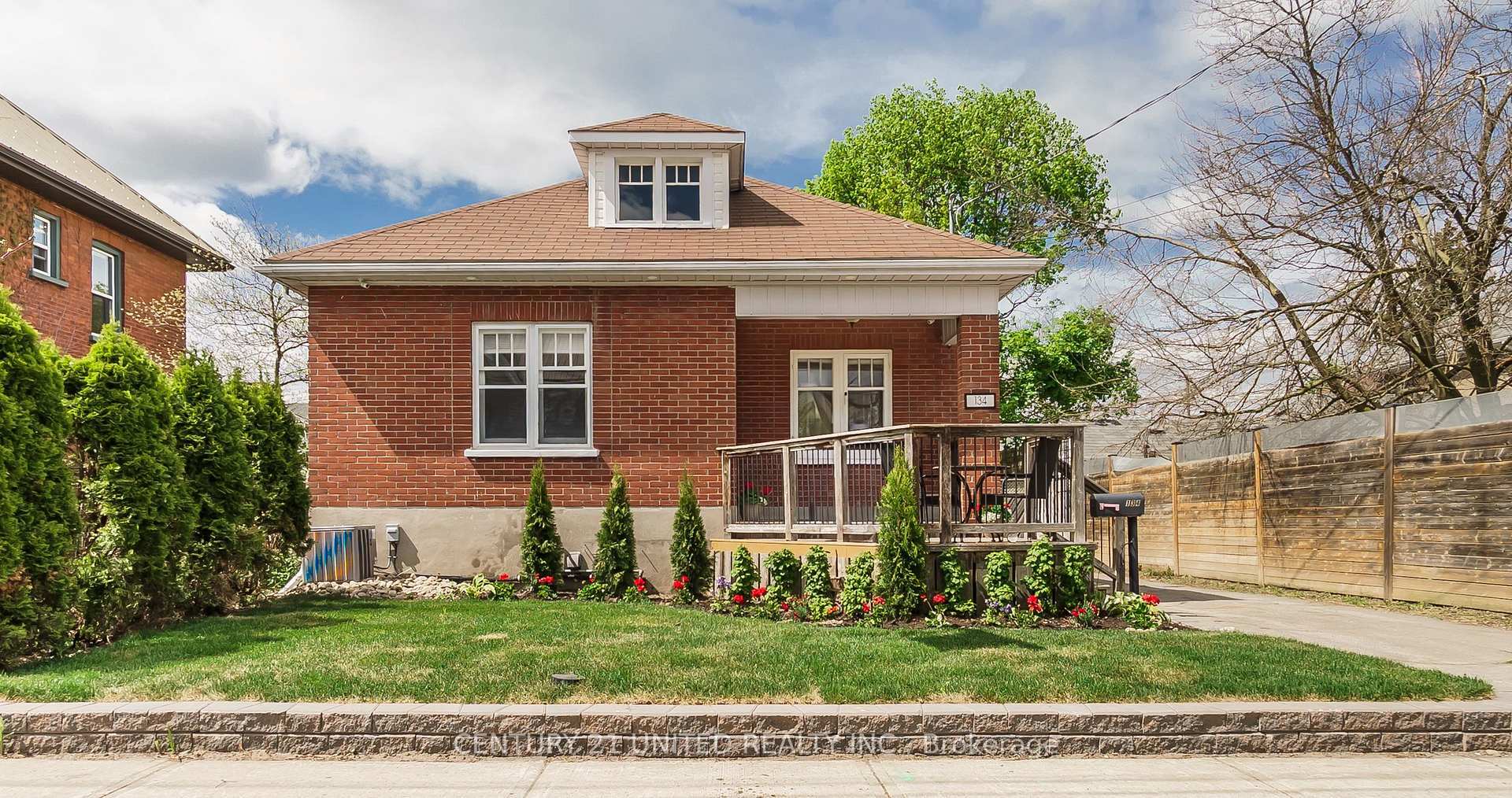 Property Photo: 134 Sutherland Place ON K9H 1J1