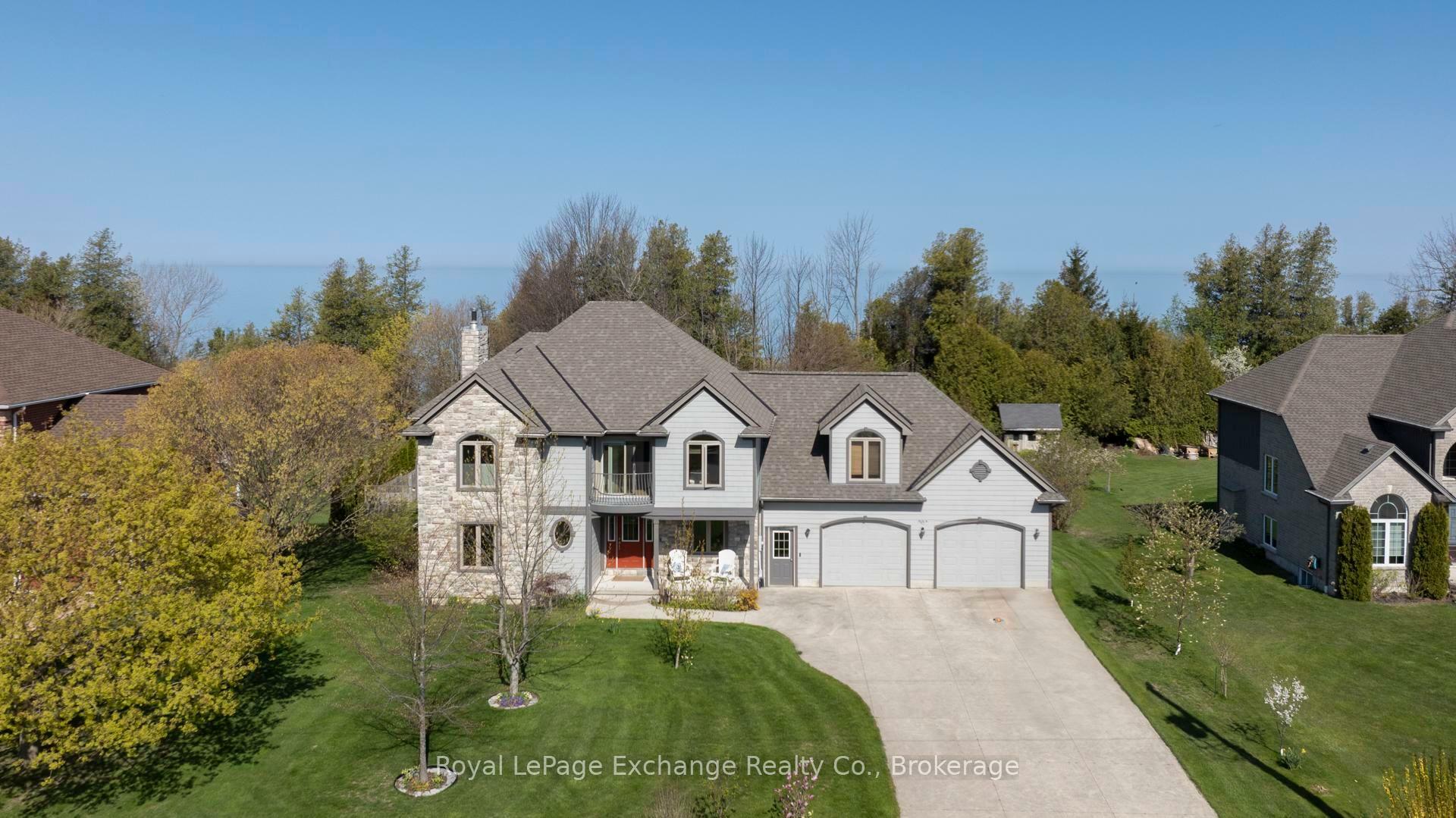 902 Park Place  Huron-Kinloss ON N2Z 0C4 photo
