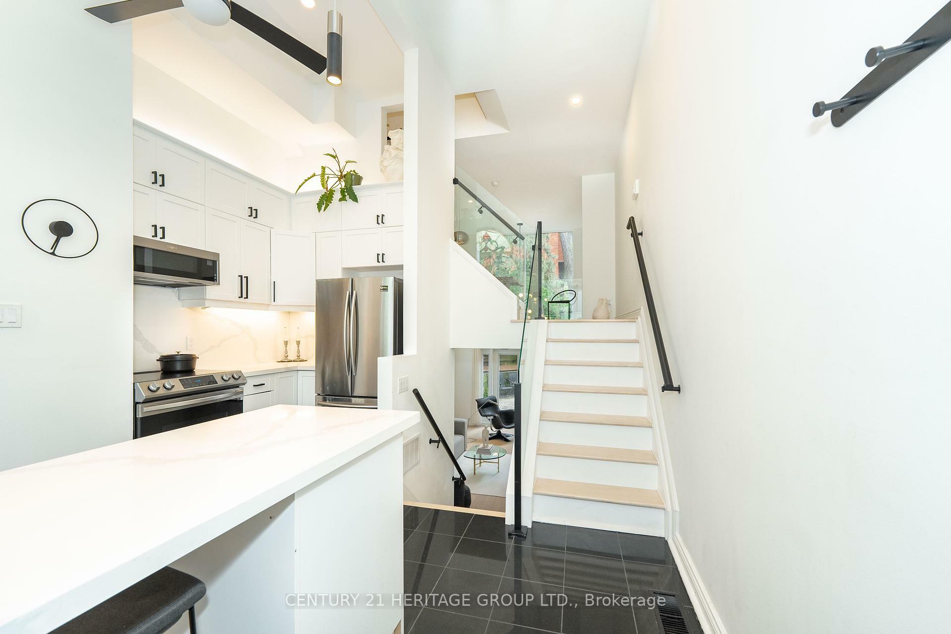 Property Photo: 280 Sherbourne Street 5 ON M5A 2S1