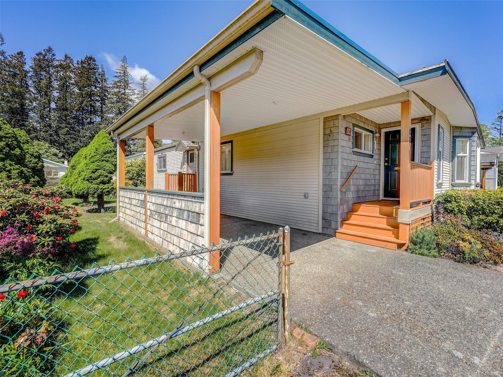 Photo de la propriété: 2911 Sooke Lake Rd 88 BC V9B 4R5