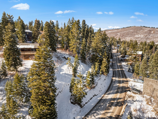 Property Photo: 360 Parkview Dr 74-A UT 84098
