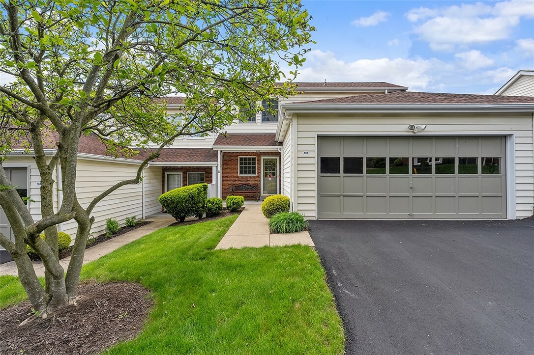 Property Photo: 103 Boxwood Court PA 15317