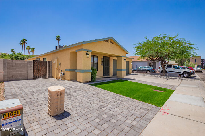 Property Photo:  4433 W Coronado Road  AZ 85035 