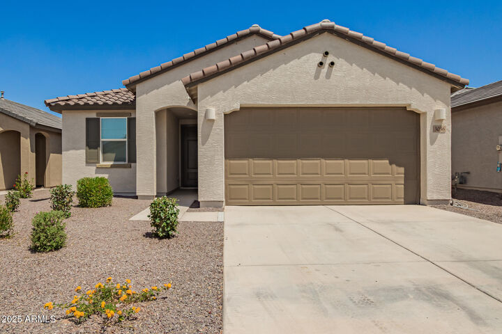 Property Photo: 3036 E Riding Boot Way AZ 85140