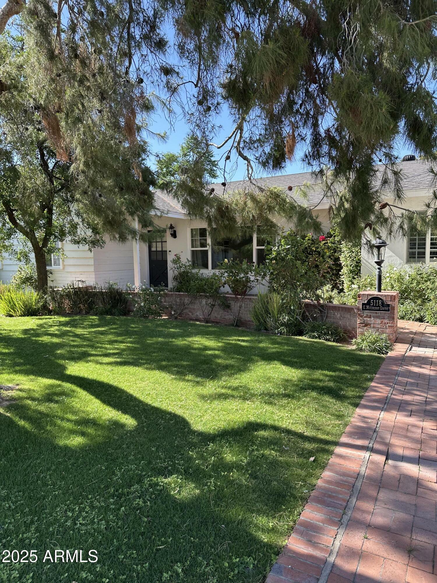 5118 E Mulberry Drive  Phoenix AZ 85018 photo