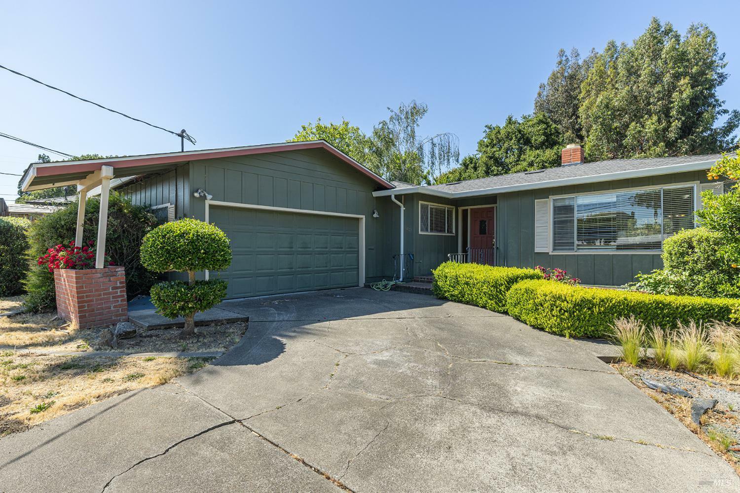 Property Photo: 1021 Country Club Drive CA 94952
