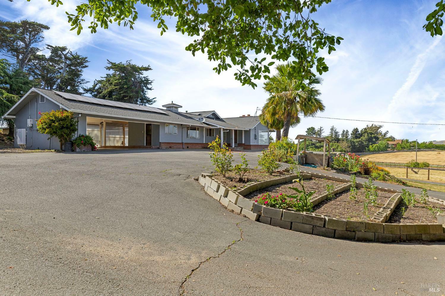 4335 Bodega Avenue  Petaluma CA 95942 photo
