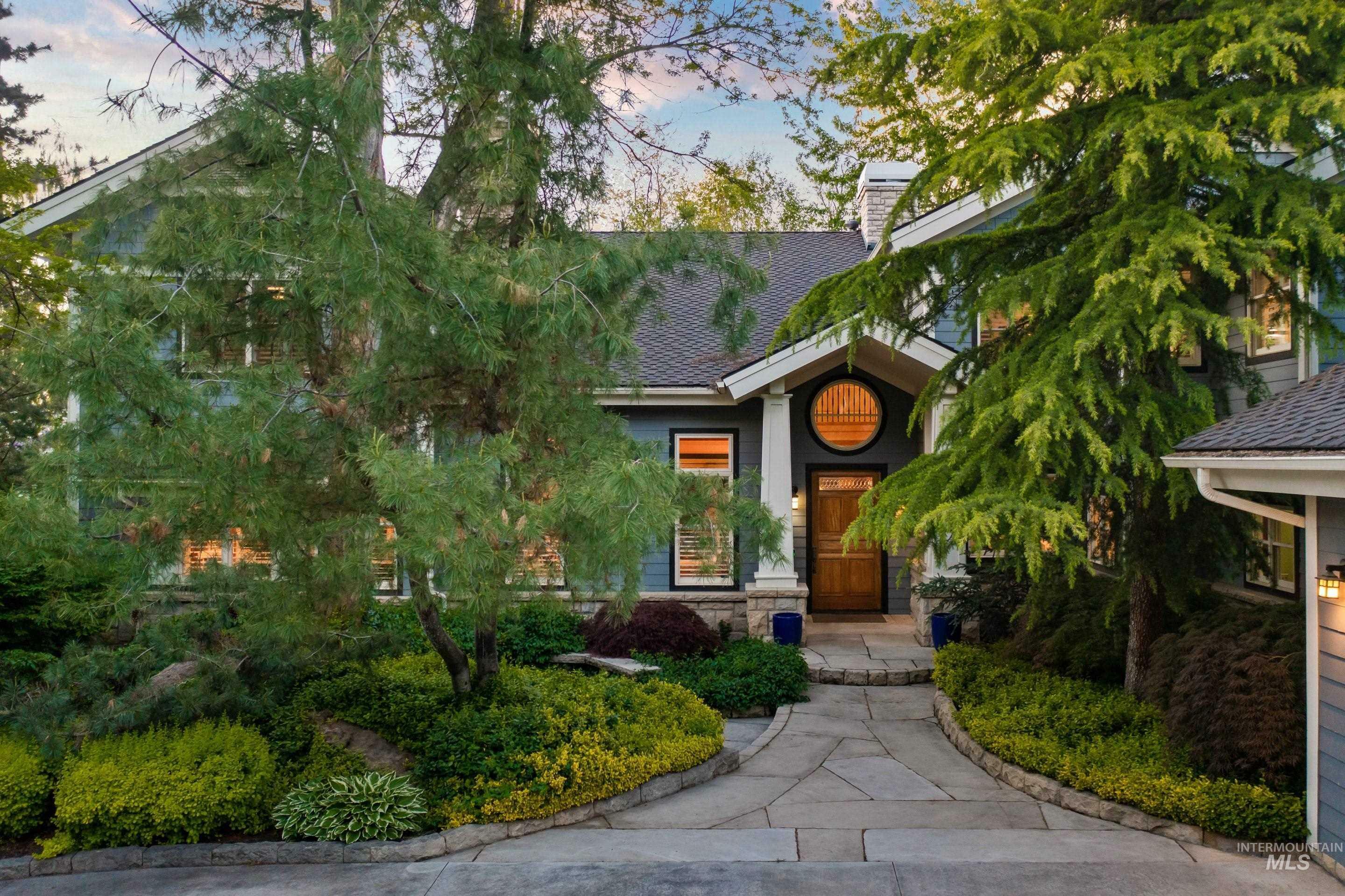 Property Photo: 876 E Pennsylvania Ln ID 83706