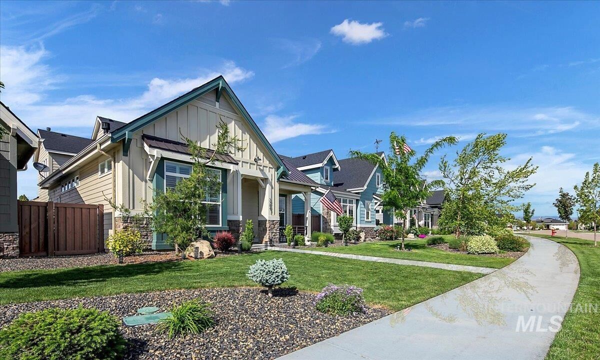 Property Photo:  3784 W Silver River Ln  ID 83646 