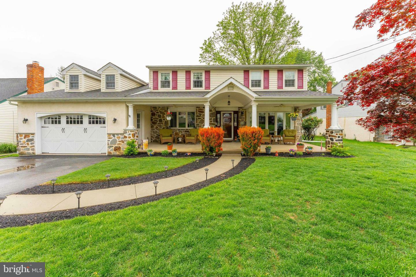 Property Photo: 209 Beechtree Drive PA 19008
