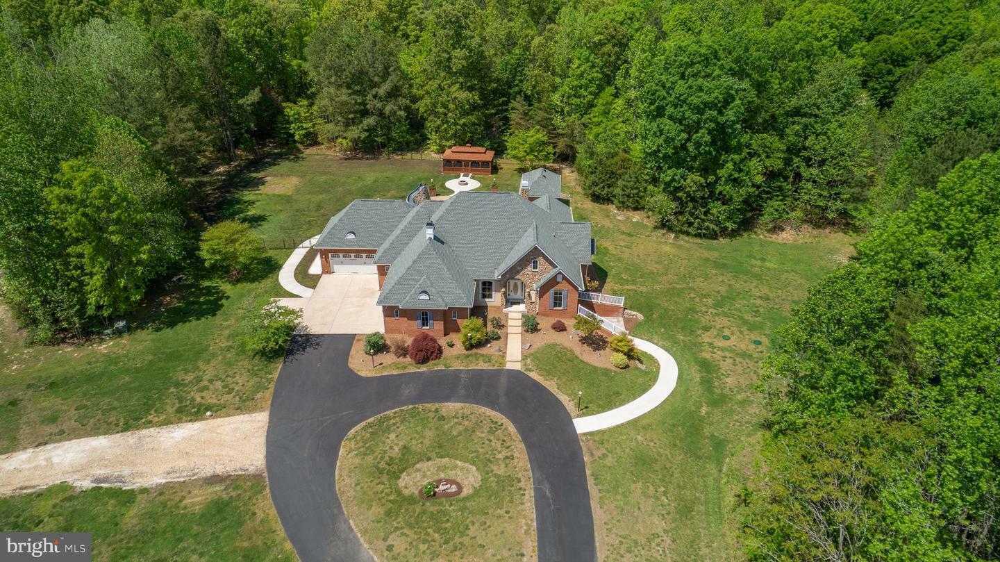 Property Photo: 18134 Green Boulevard VA 22485