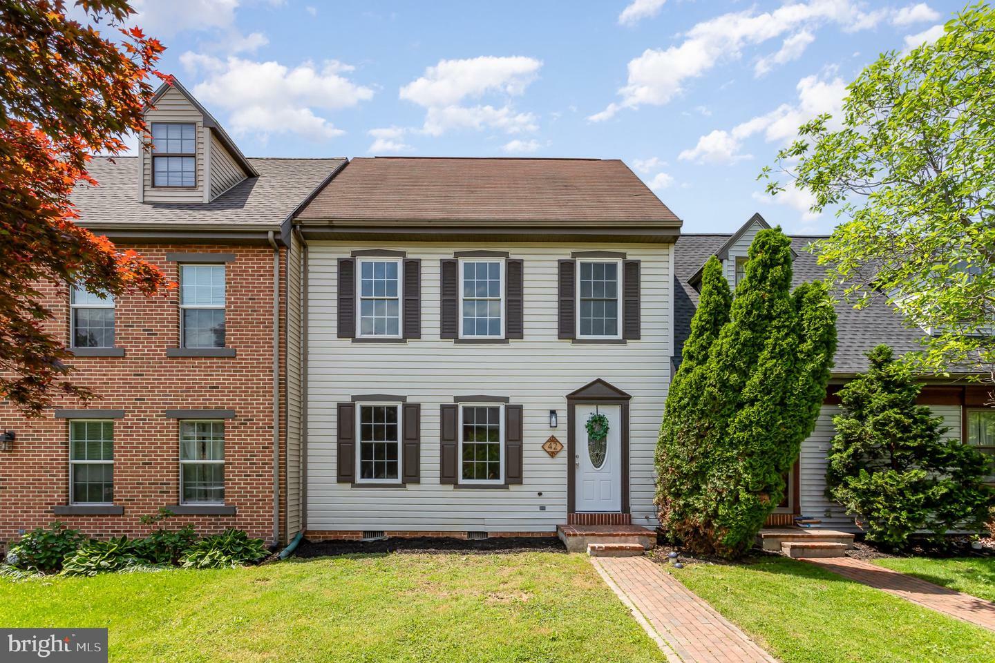 42 Carriage House Drive  Willow Street PA 17584 photo
