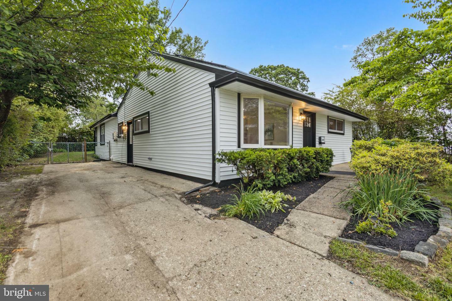Property Photo: 319 E Rudderow Avenue NJ 08052