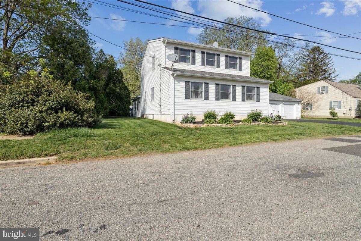 Property Photo:  140 Grandview Avenue  NJ 08620 