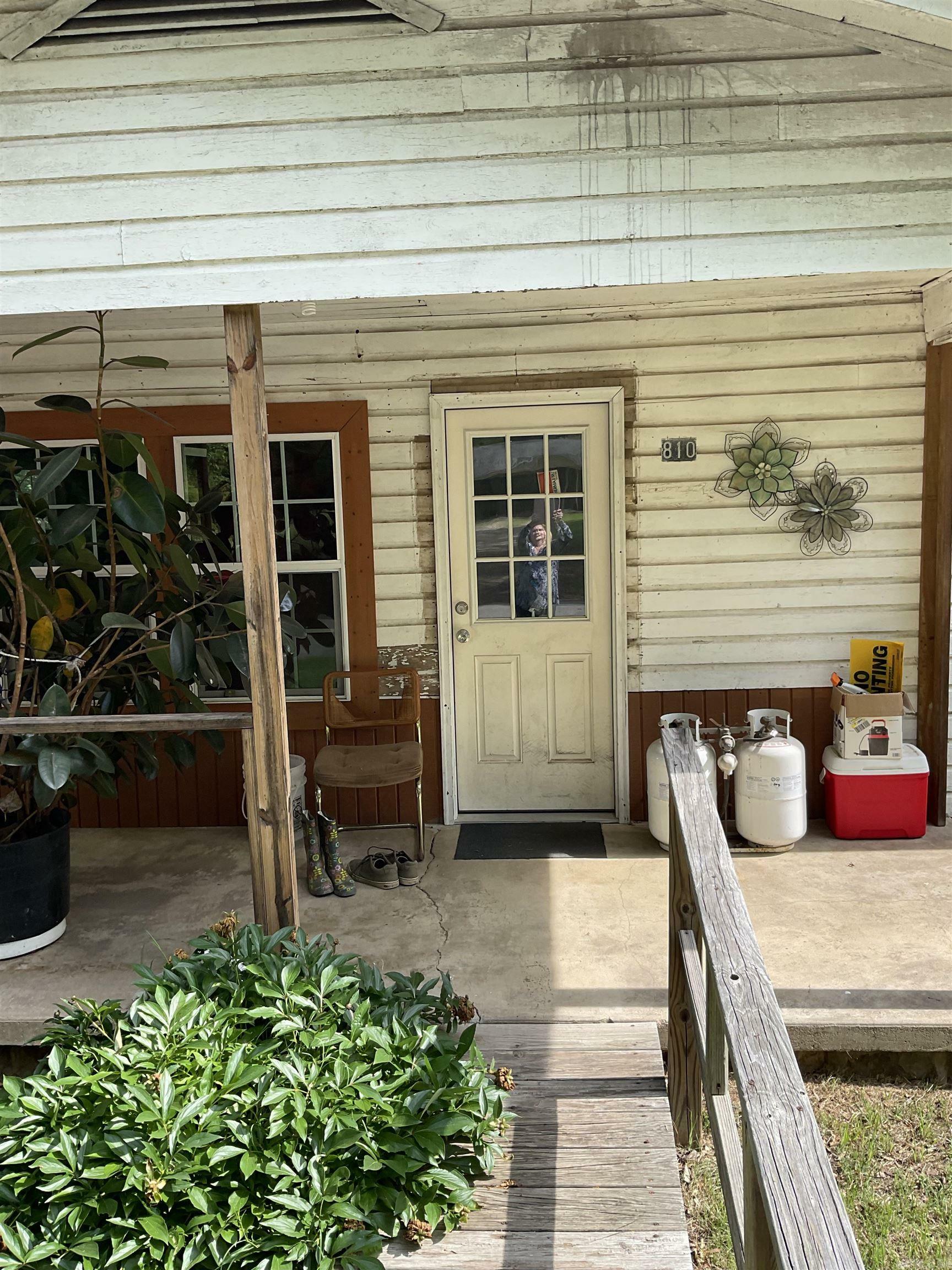 Property Photo: 810 Wall Street AR 72110