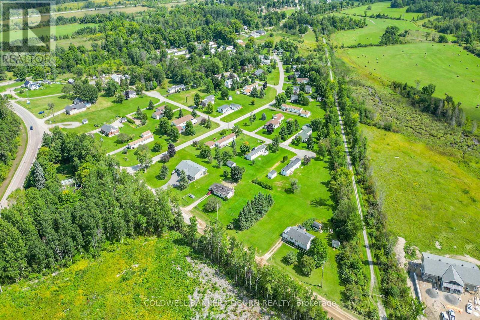 Property Photo:  65 Pleasant View Drive  ON K7V 0A5 
