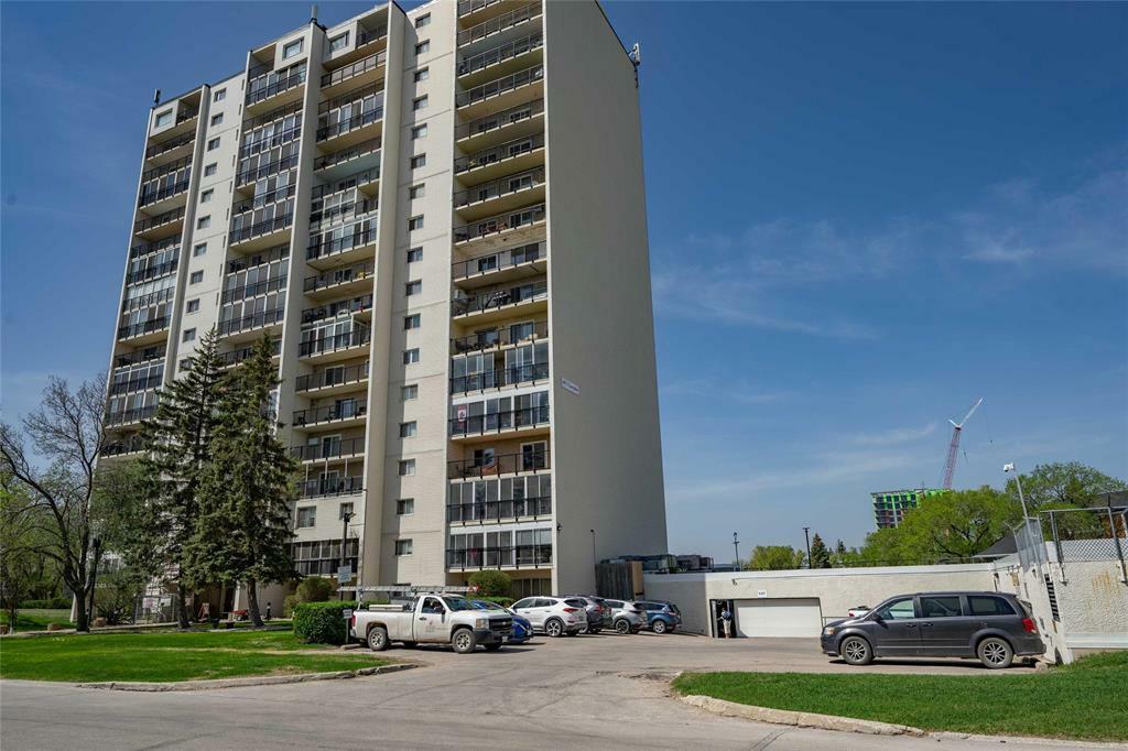 Property Photo: 1975 Corydon Avenue MB R3P 0R1