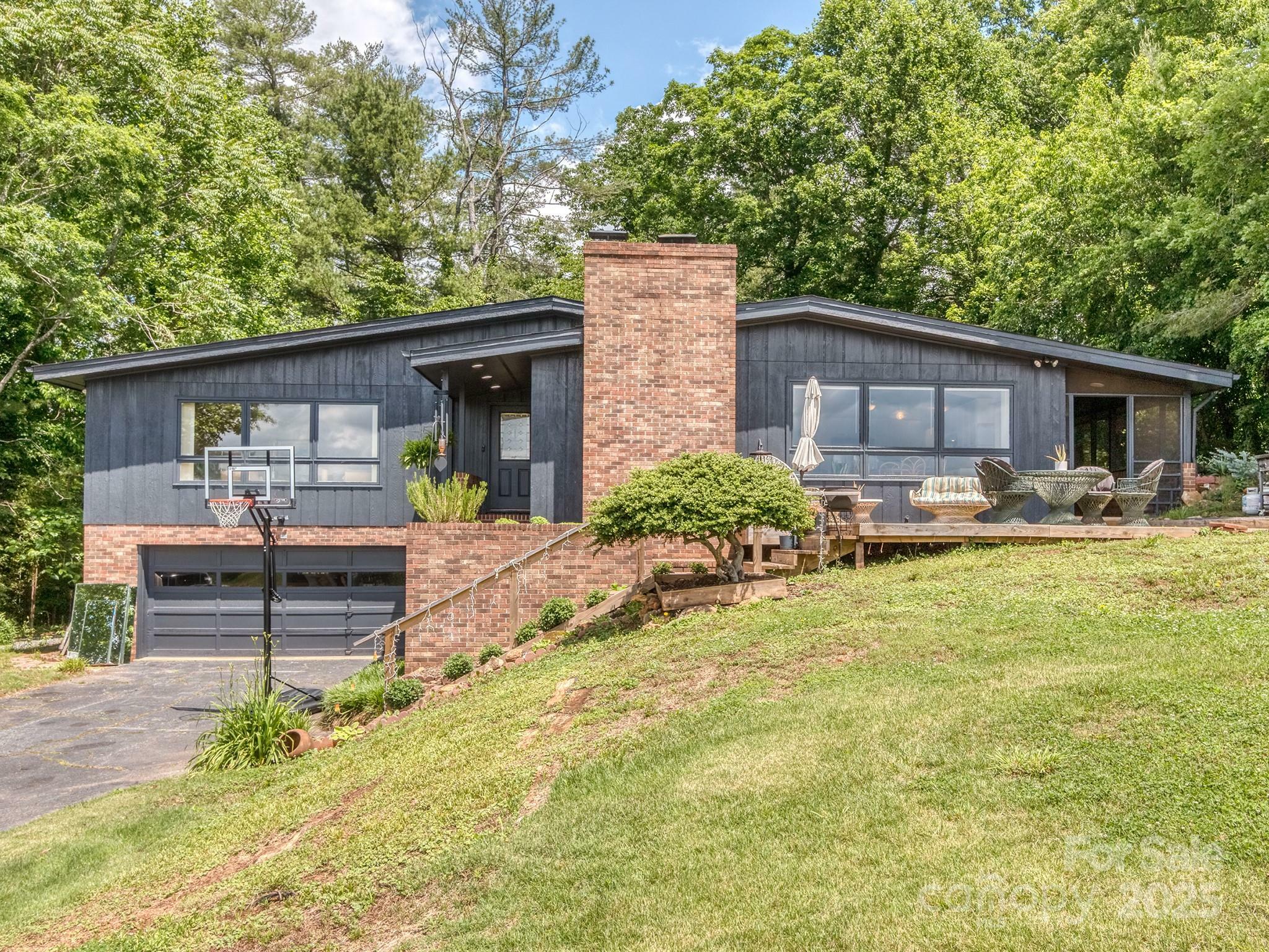 Property Photo: 109 Joe Teague Road NC 28601