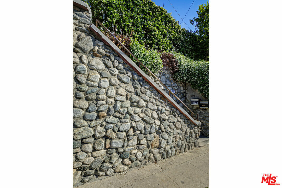 Property Photo: 3526 Griffin Ave CA 90031