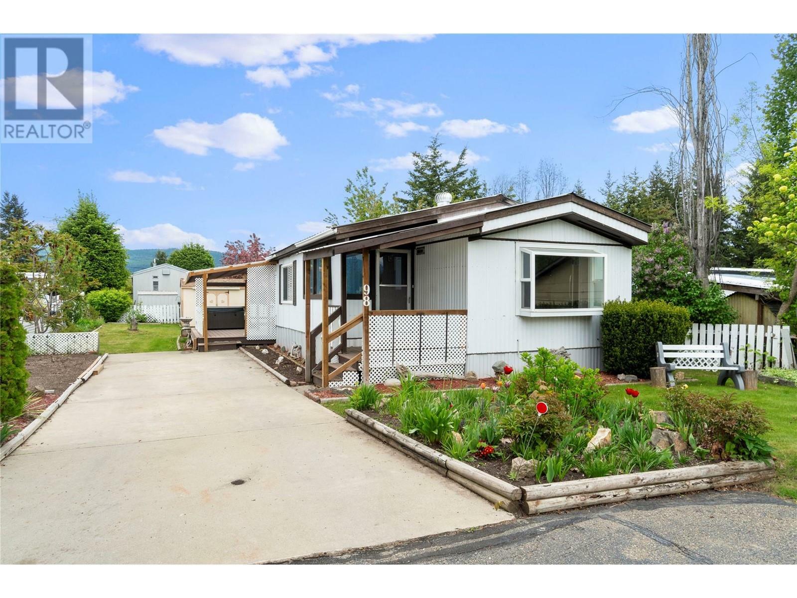 1361 30 Street Southeast 98  Salmon Arm BC V1E 2N4 photo