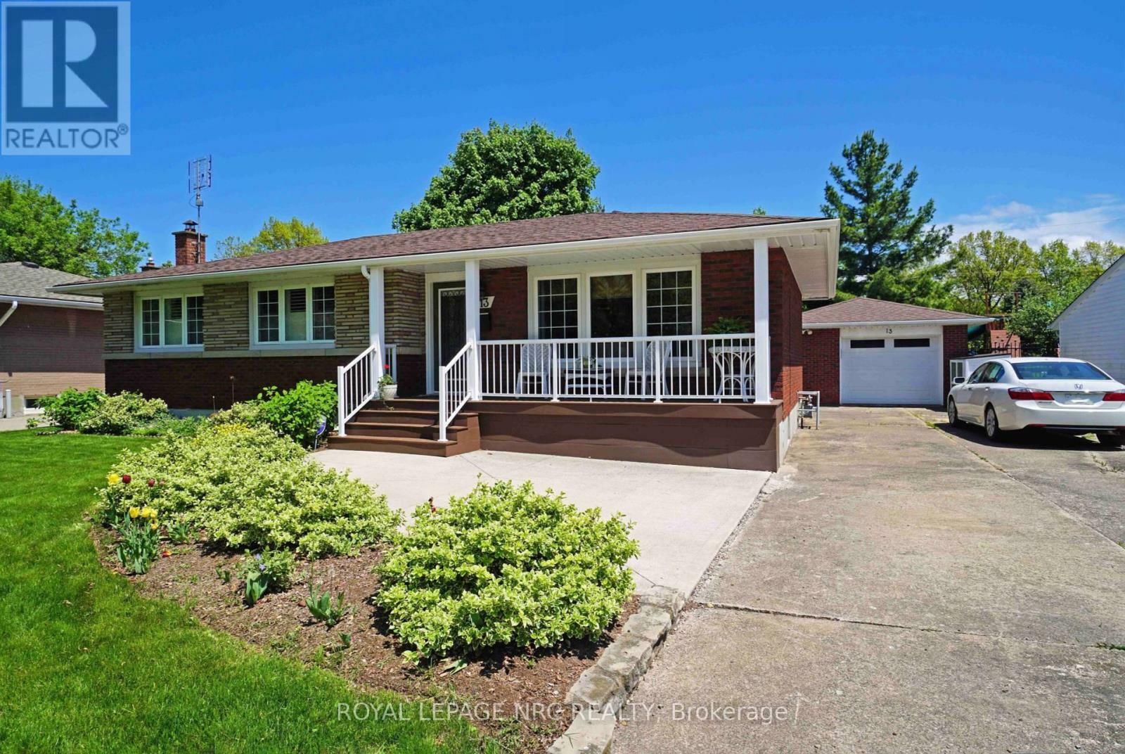 Property Photo: 13 Cullen Drive ON L2T 3H2