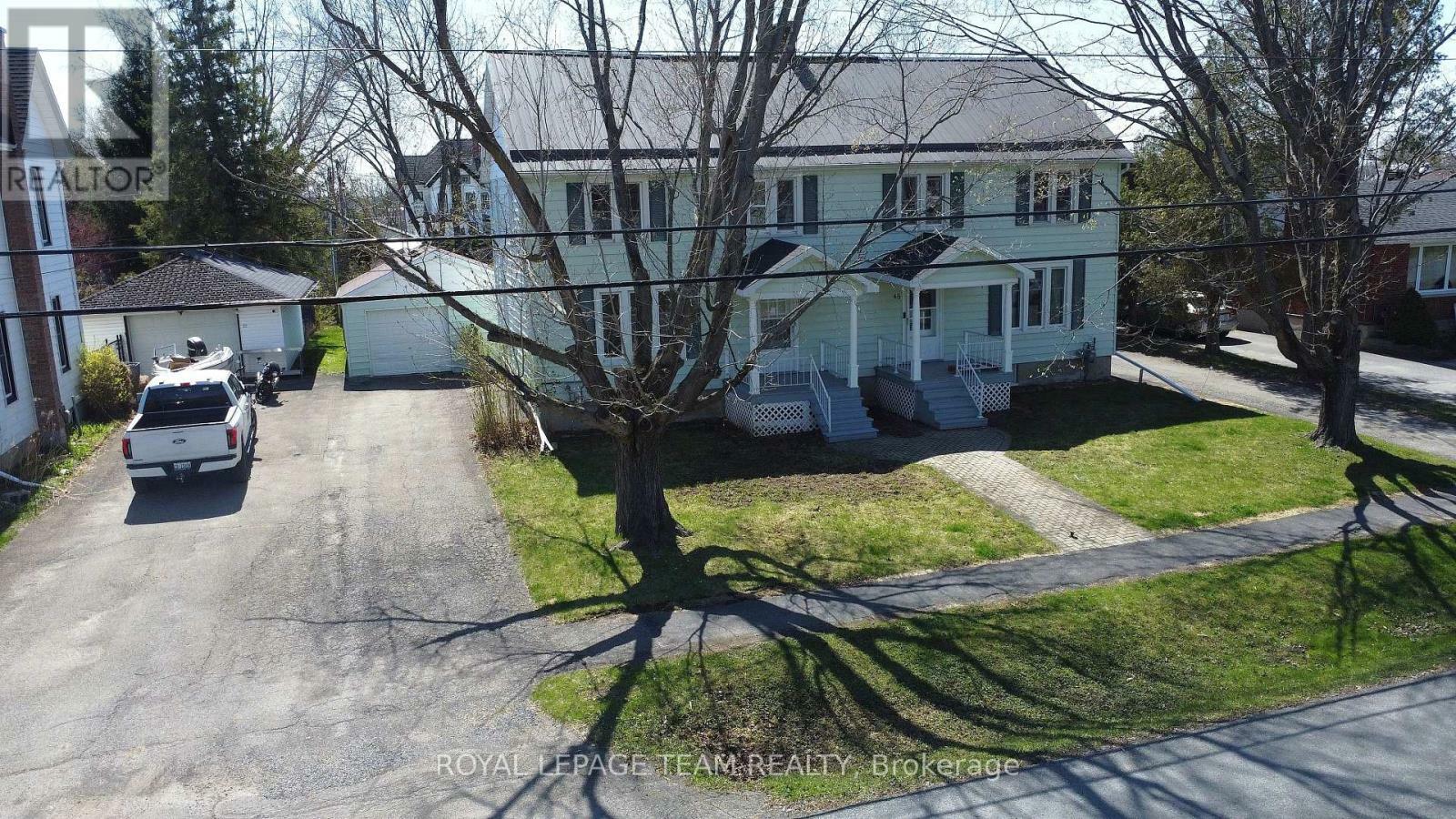 Property Photo: 48-50 Beach Street East ON K0E 1K0