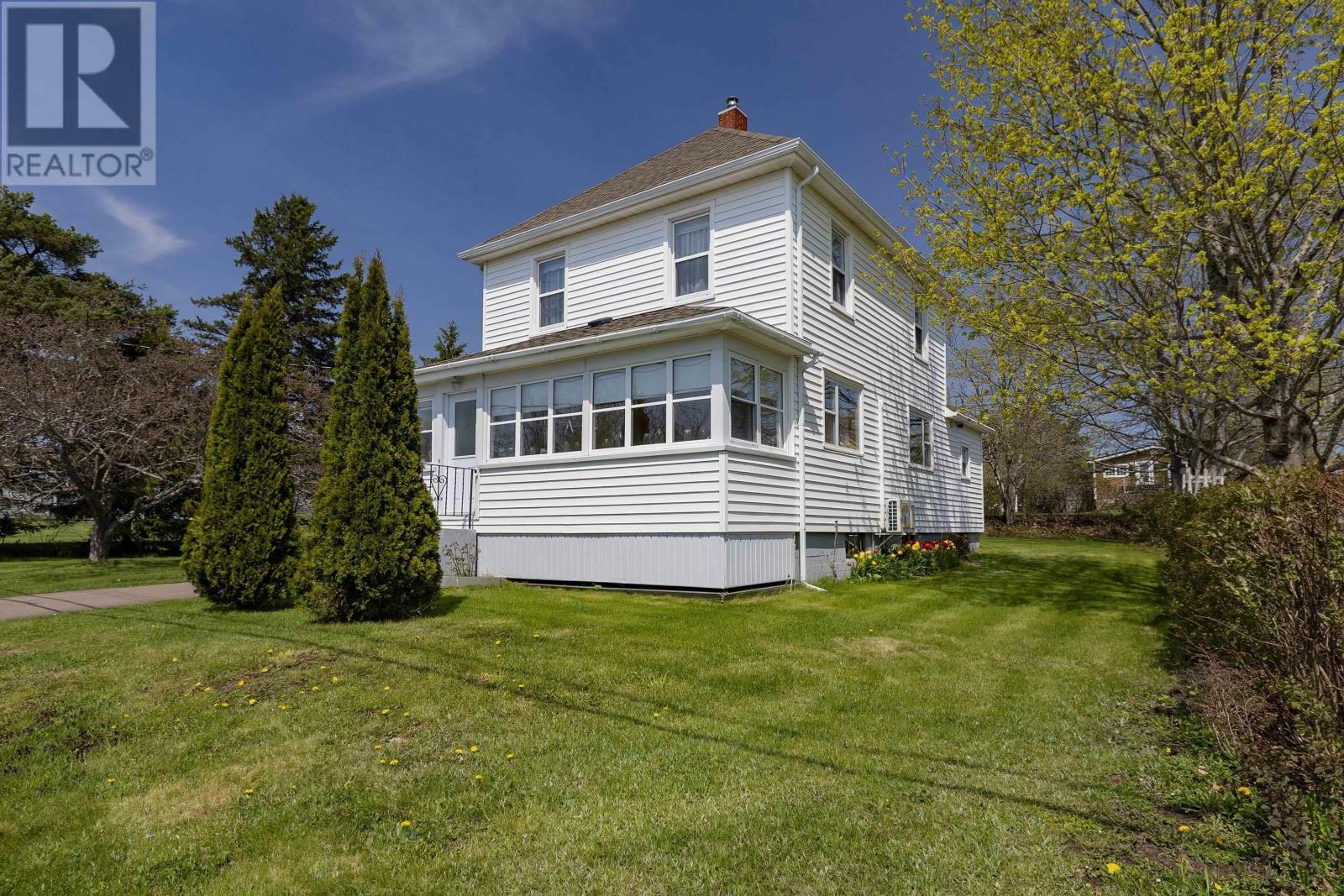 Property Photo: 100 Victoria Street NS B0M 1X0