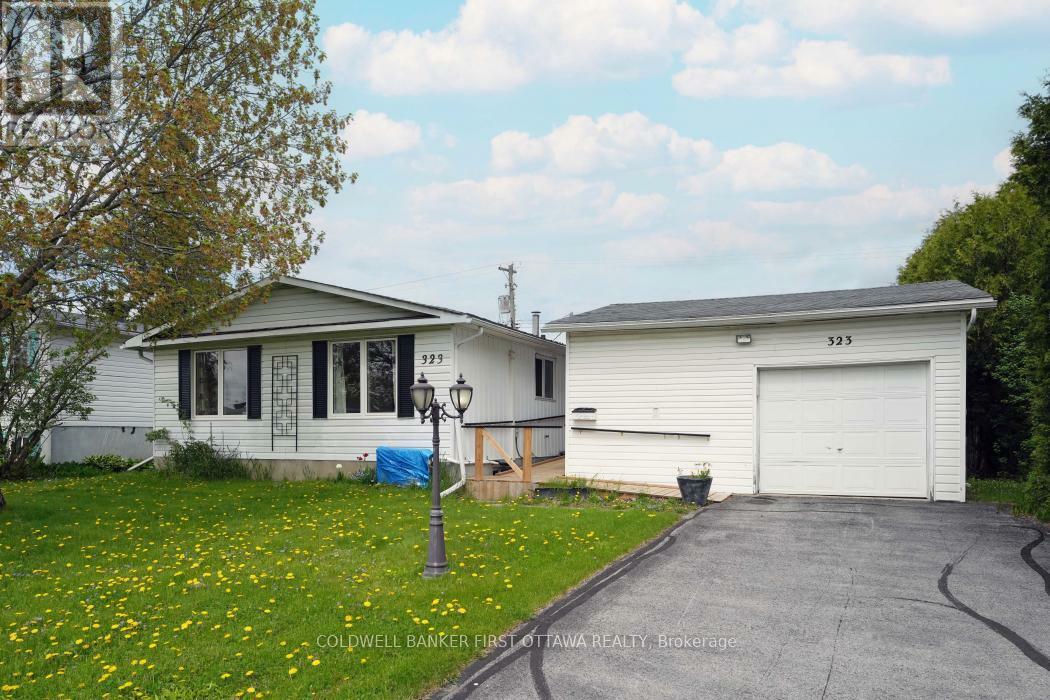 Property Photo: 323 Amiens Street ON K1E 1N4