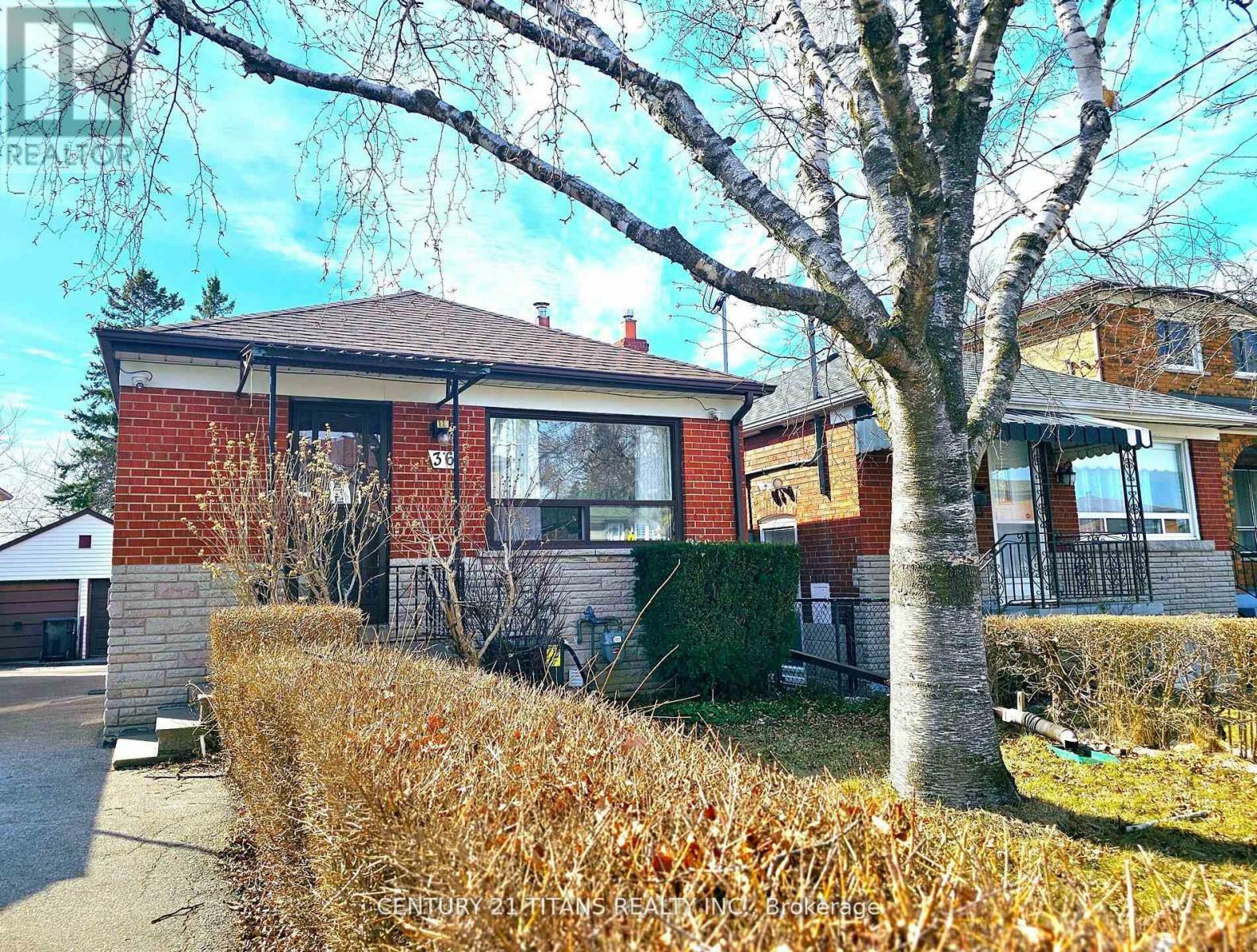 Property Photo: 36 North Edgely Avenue ON M1K 1T7