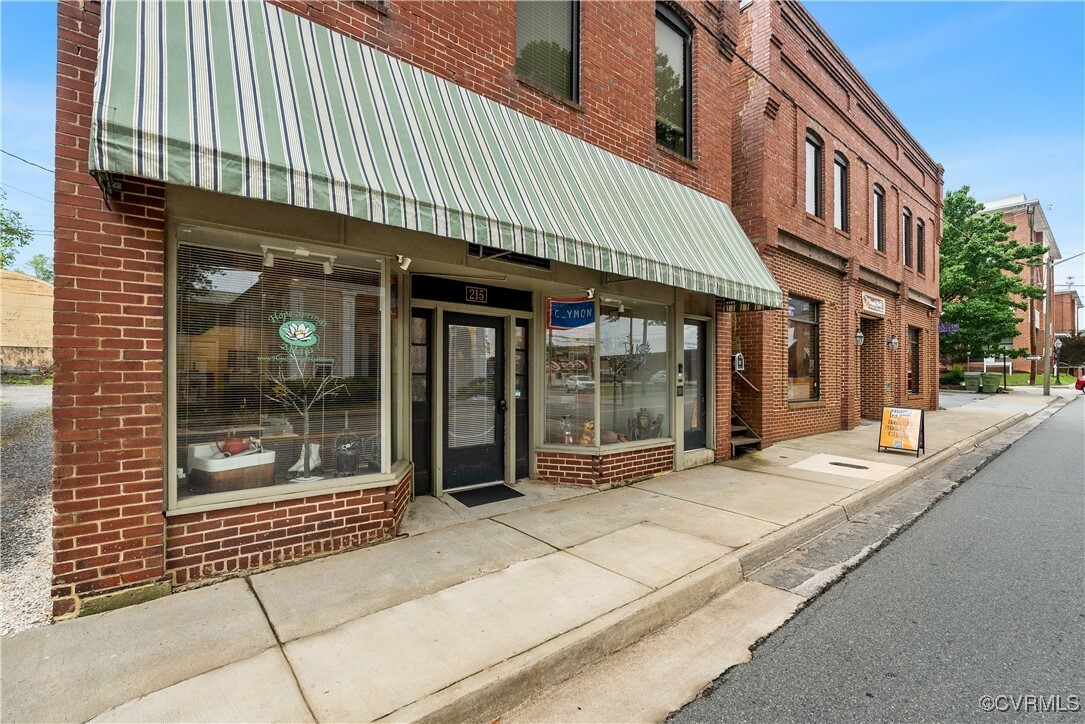 Property Photo: 215 W Third Street VA 23901