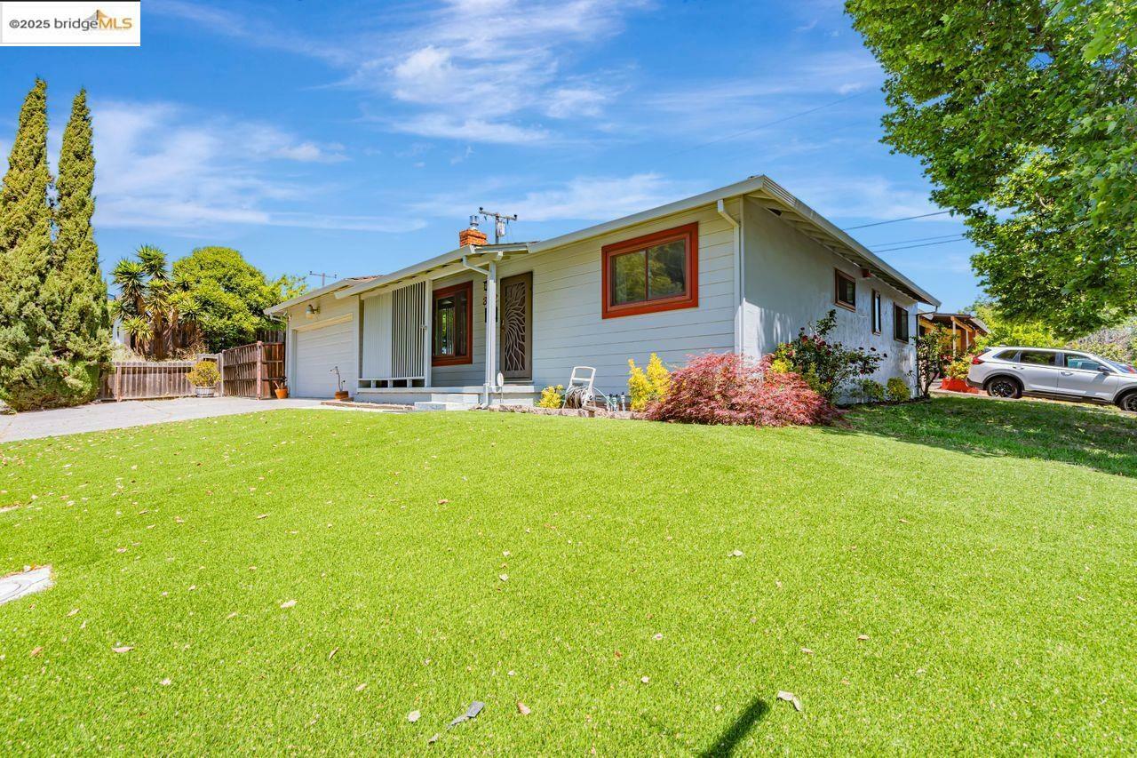 Property Photo: