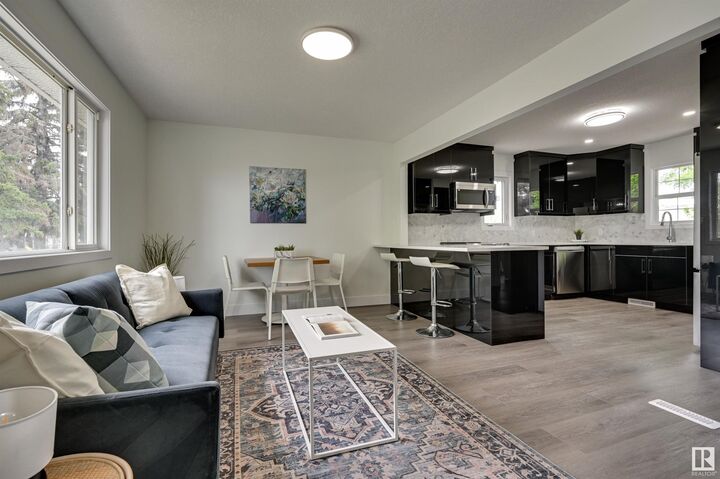 Property Photo:  10038 163 Street NW  AB T5P 3N4 