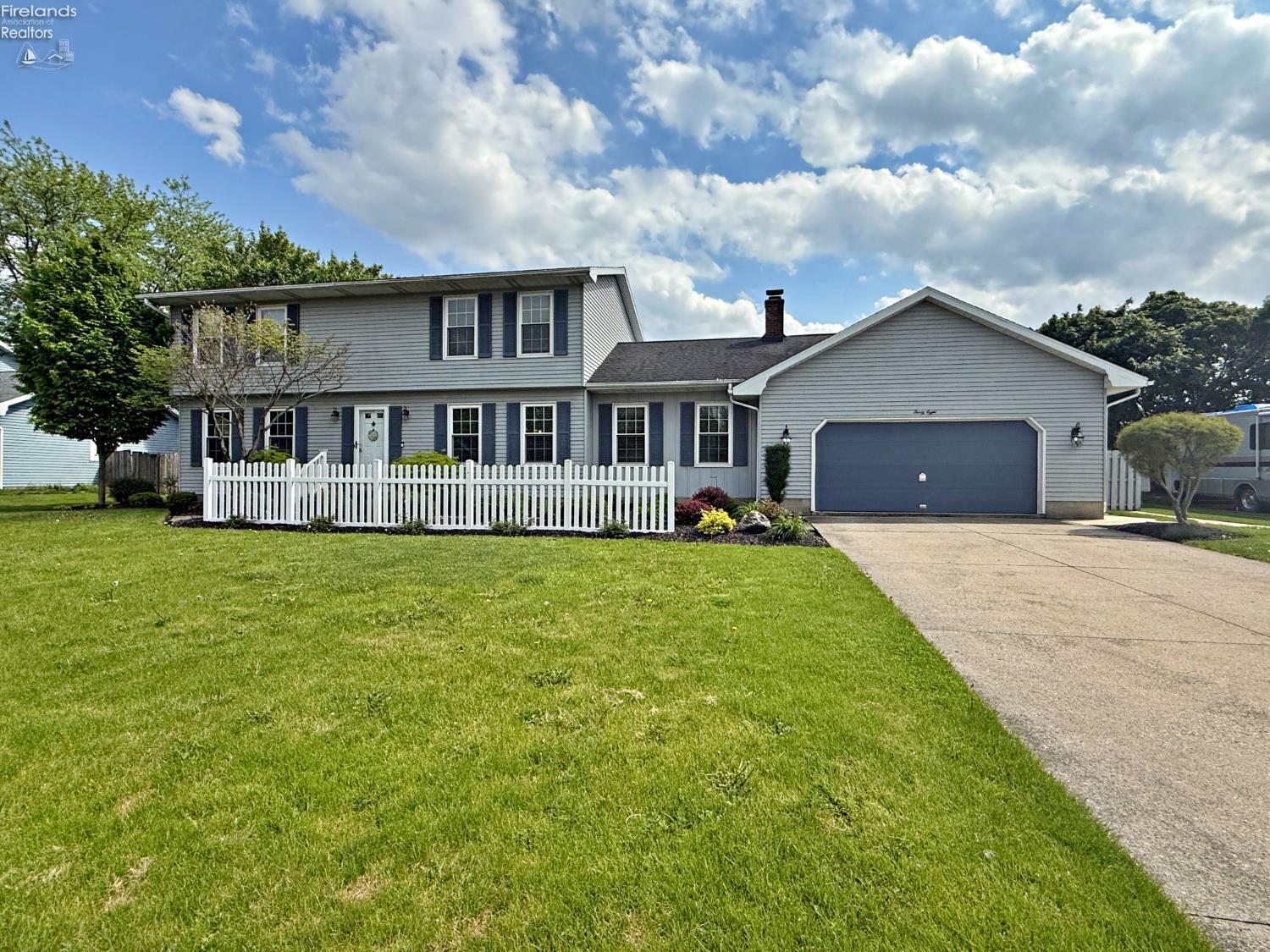 Property Photo: 38 N Tecumseh Trail OH 44883