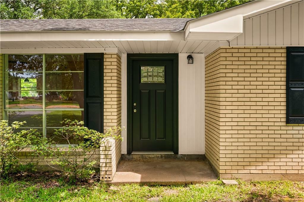 Property Photo: 220 East Meade Road LA 71467