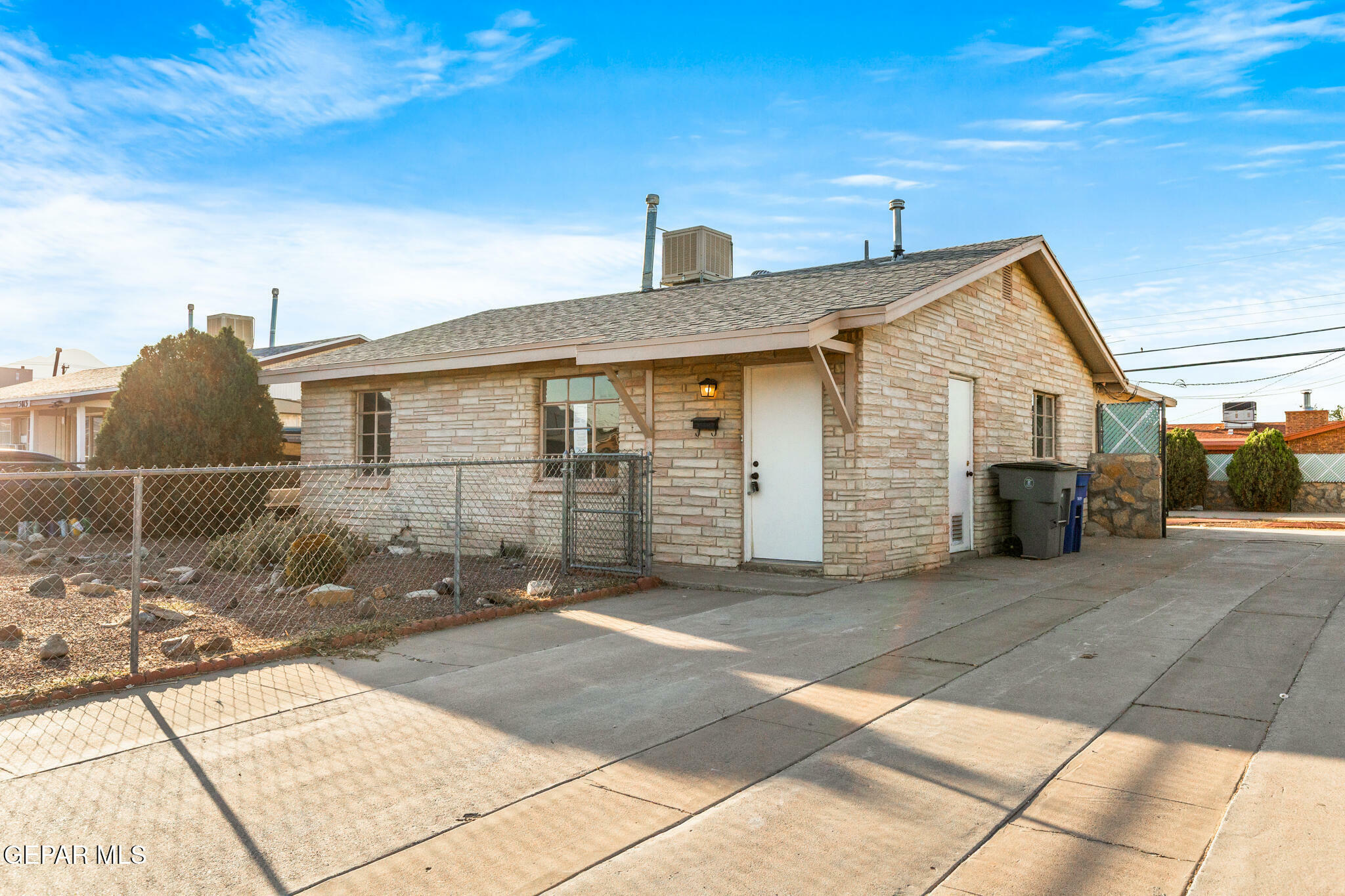 Property Photo: 5017 Sierra Madre Drive TX 79904